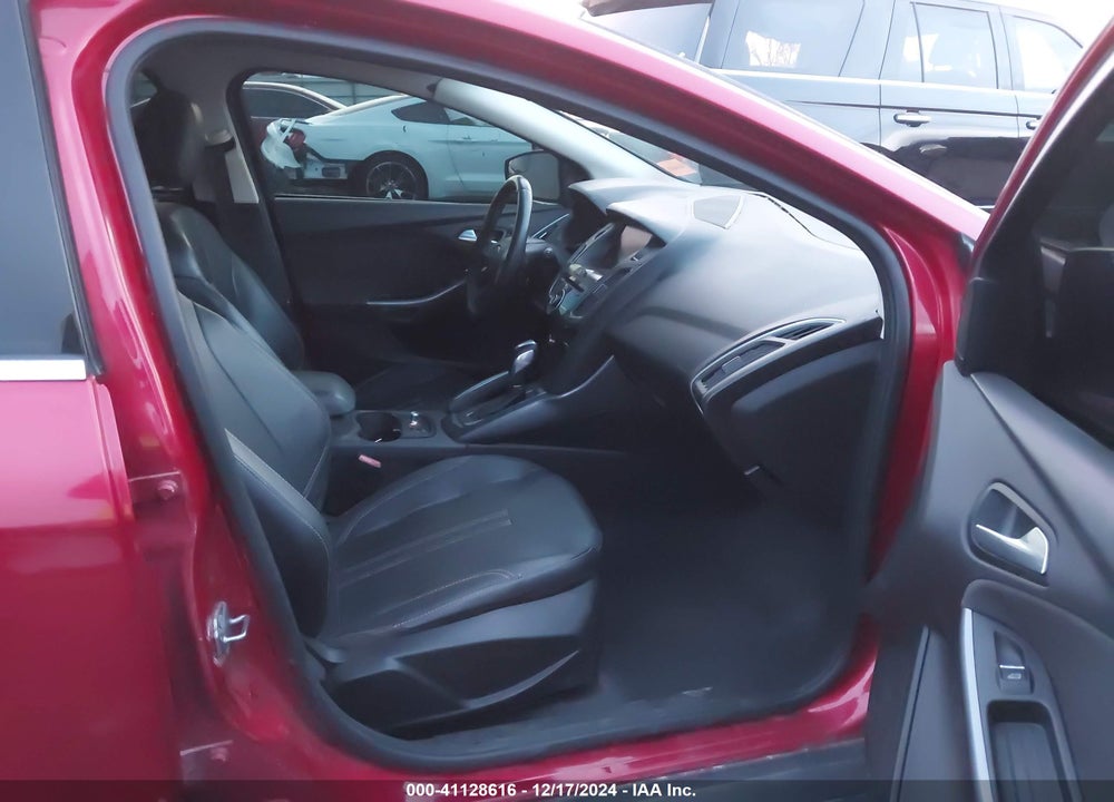 2012 FORD FOCUS TITANIUM VIN: 1FAHP3N2XCL232852