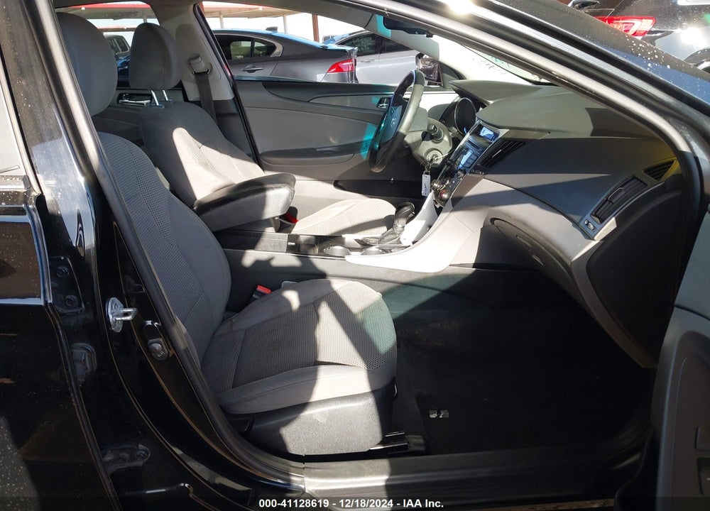 2012 HYUNDAI SONATA GLS VIN: 5NPEB4AC8CH363752