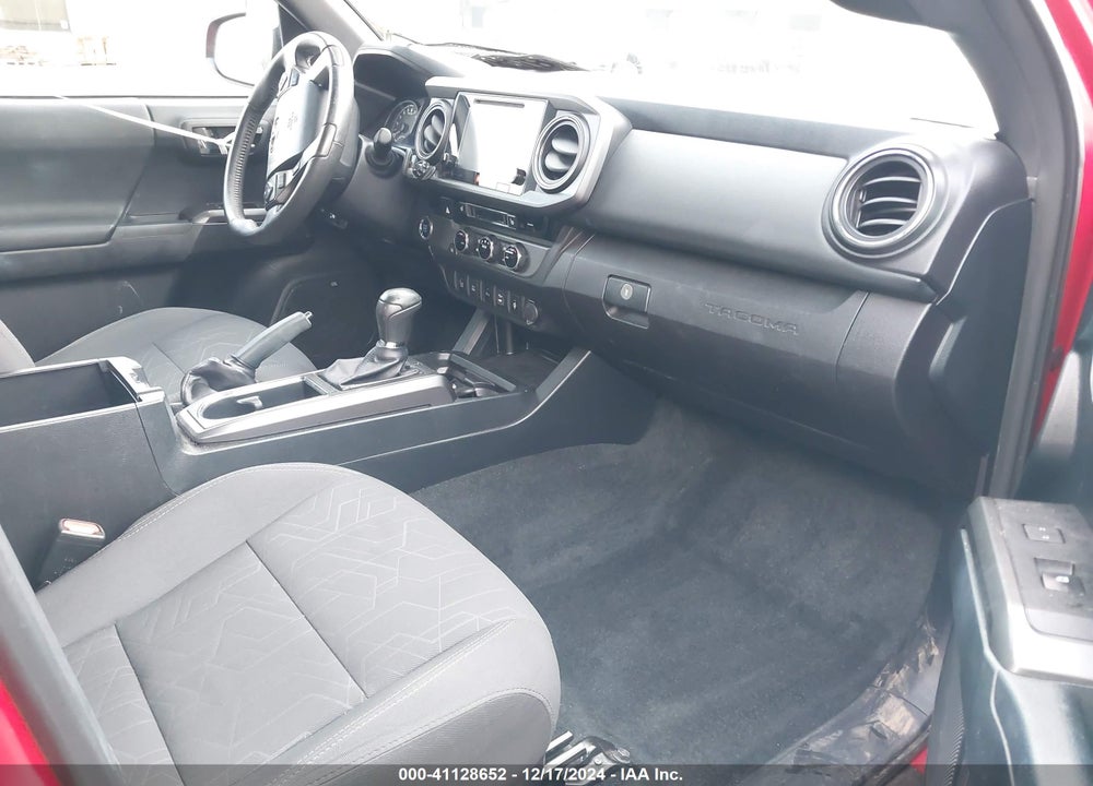 2017 TOYOTA TACOMA VIN: 3TMAZ5CN5HM026214