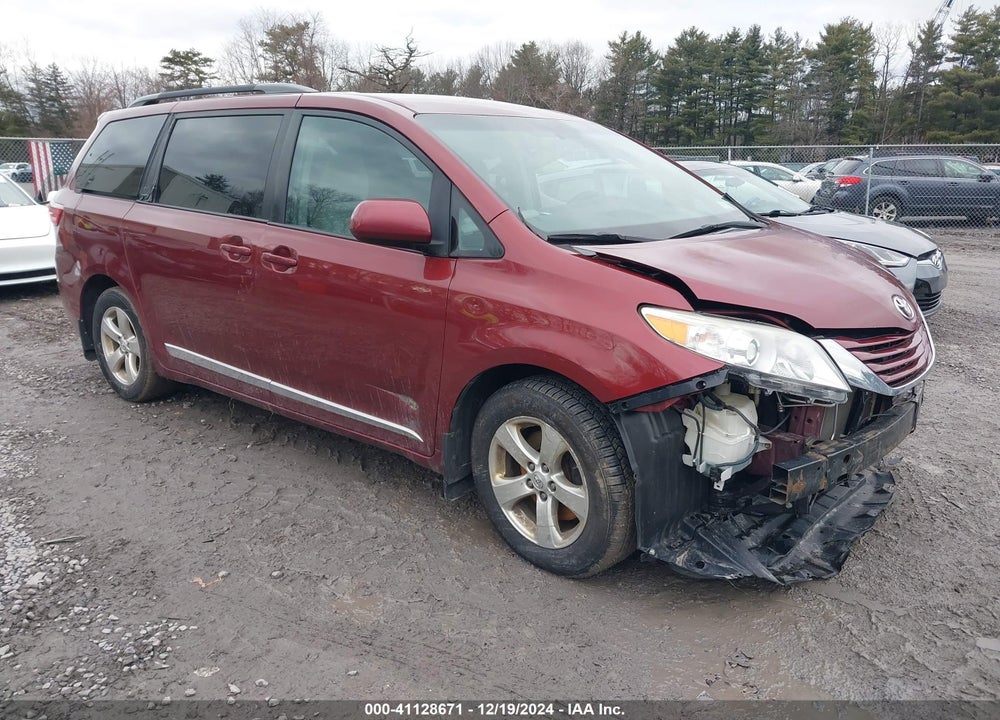 2015 TOYOTA SIENNA LE 8 PASSENGER VIN: 5TDKK3DC5FS622916