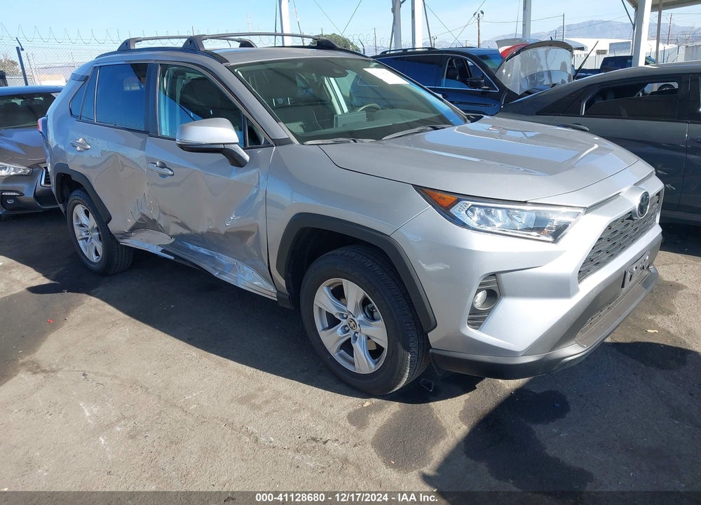 2021 TOYOTA RAV4 XLE VIN: 2T3W1RFV8MC156658