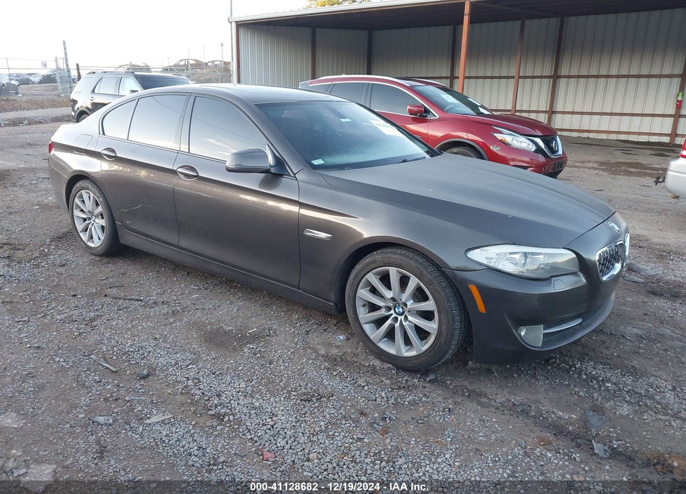 2011 BMW 528I VIN: WBAFR1C56BC744407