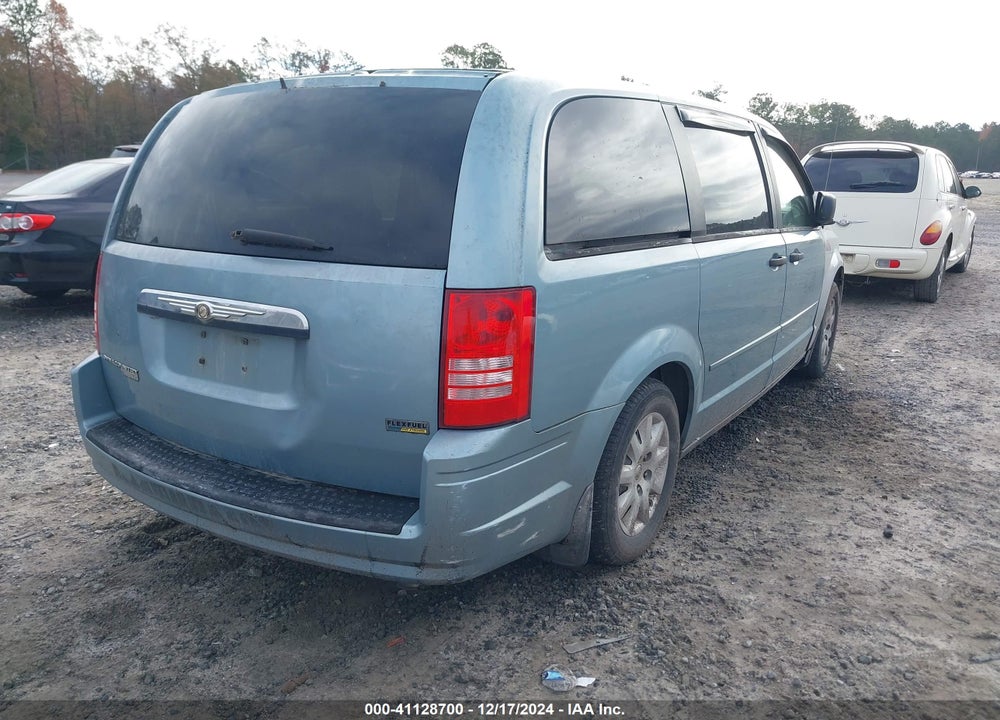2008 CHRYSLER TOWN & COUNTRY LX VIN: 2A8HR44H58R674722