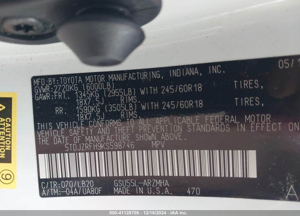 2019 TOYOTA HIGHLANDER XLE VIN: 5TDJZRFH9KS598746