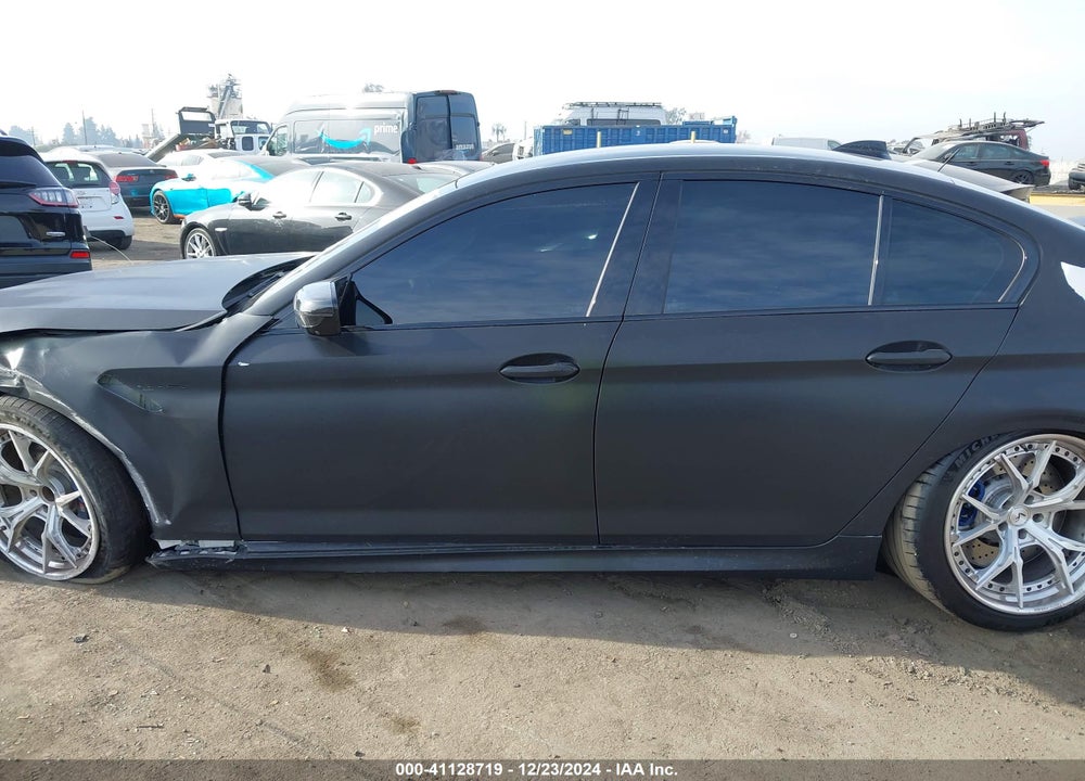 2023 BMW M5 VIN: WBS83CH01PCN02954
