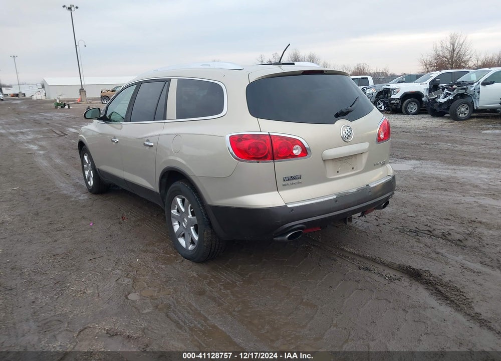 2008 BUICK ENCLAVE CXL VIN: 5GAEV23768J207818