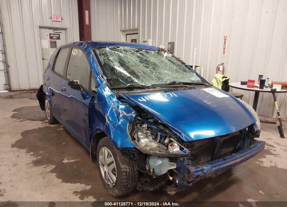 2008 HONDA FIT VIN: JHMGD374X8S017724