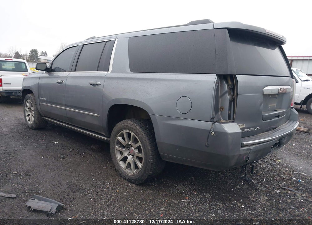 2018 GMC YUKON XL DENALI VIN: 1GKS2HKJ6JR170338