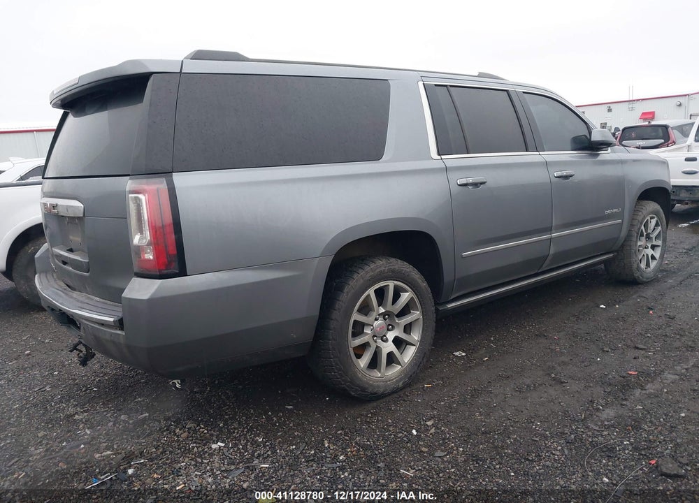 2018 GMC YUKON XL DENALI VIN: 1GKS2HKJ6JR170338