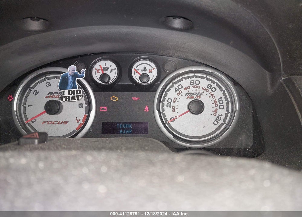 2011 FORD FOCUS SE VIN: 1FAHP3FN6BW184028