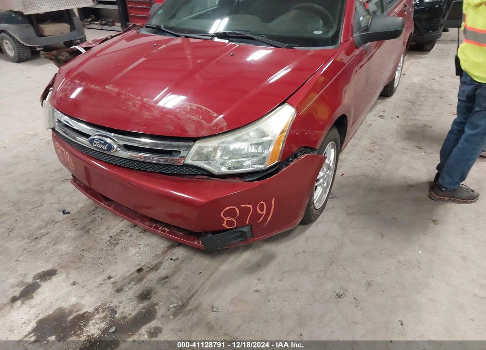 2011 FORD FOCUS SE VIN: 1FAHP3FN6BW184028