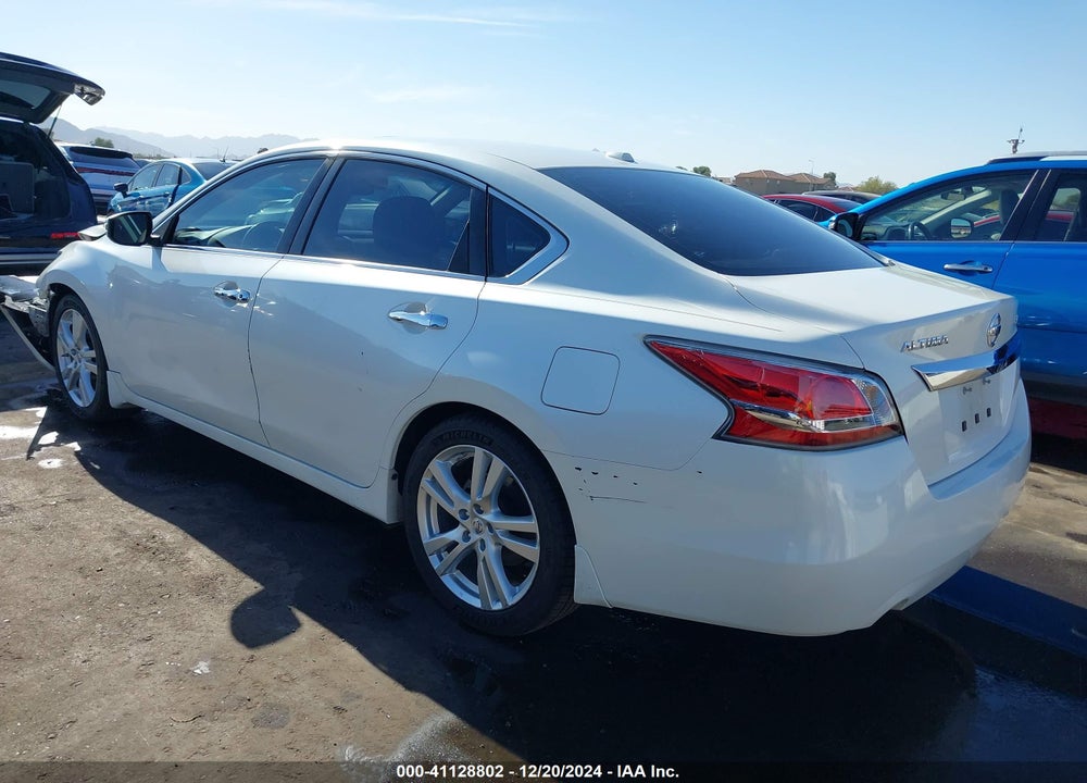 2015 NISSAN ALTIMA 3.5 SL VIN: 1N4BL3AP9FC132099