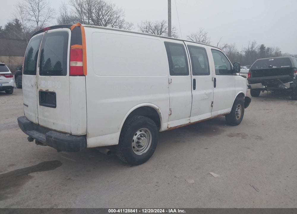 2008 CHEVROLET EXPRESS WORK VAN VIN: 1GCGG25C281209576