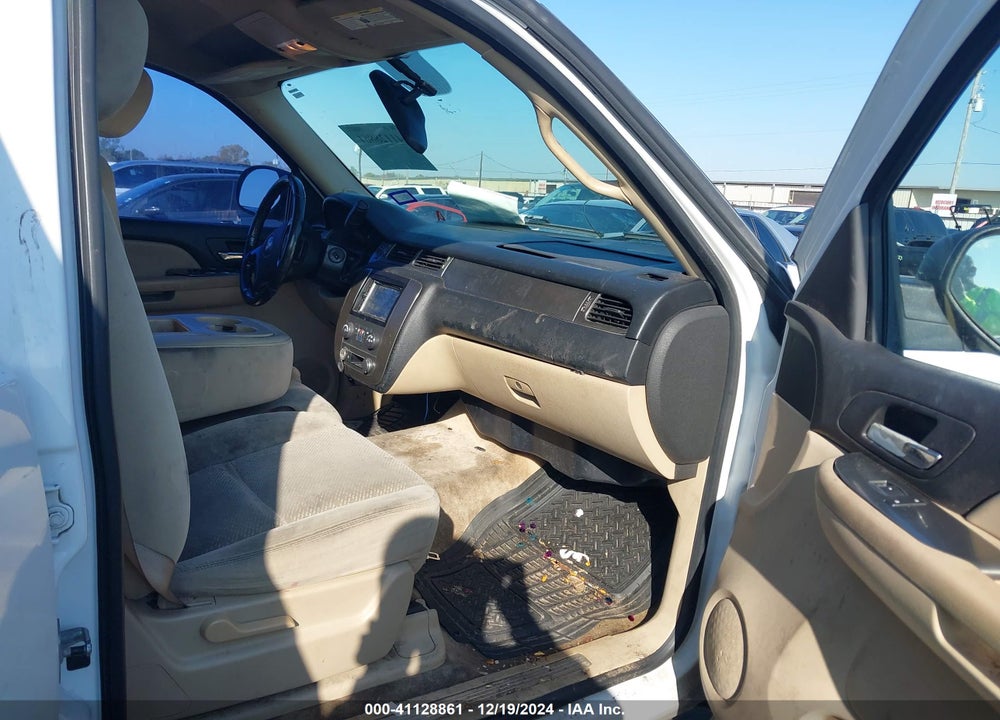 2007 CHEVROLET TAHOE LS VIN: 1GNFC13027R252185
