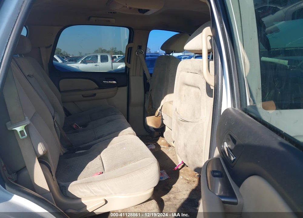 2007 CHEVROLET TAHOE LS VIN: 1GNFC13027R252185