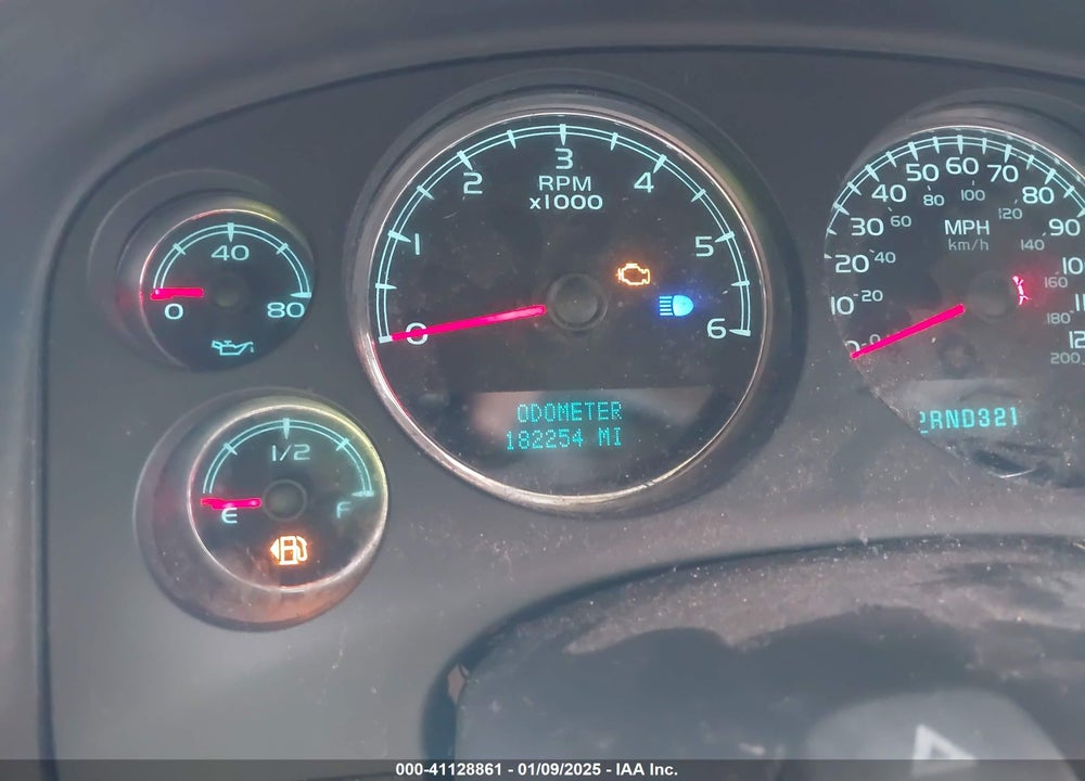 2007 CHEVROLET TAHOE LS VIN: 1GNFC13027R252185
