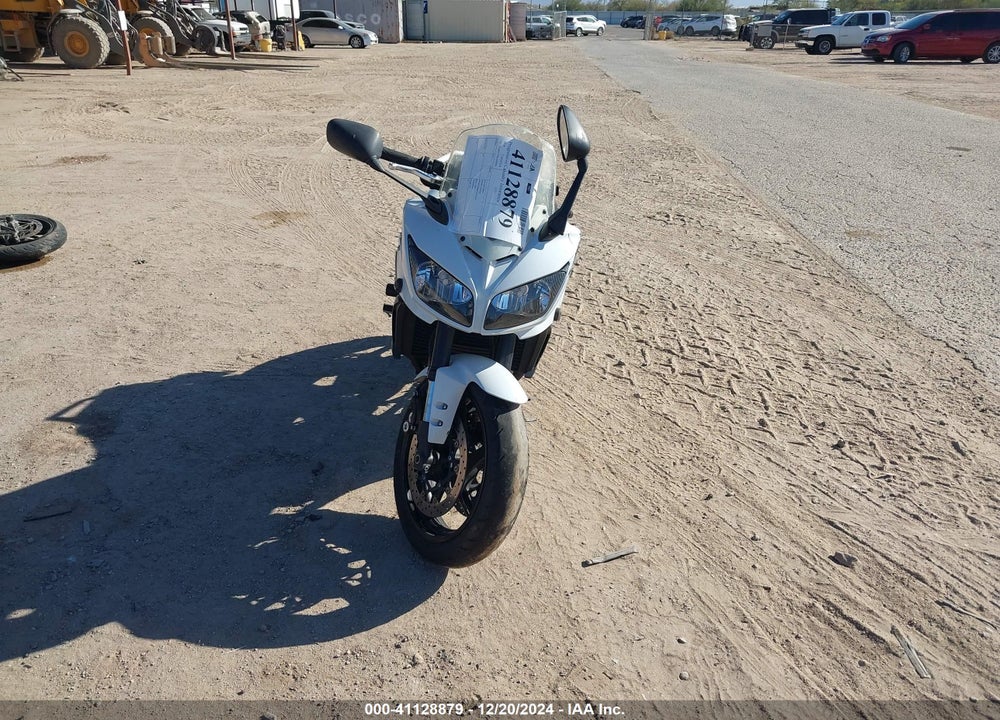 2014 YAMAHA FZ1 S VIN: JYARN17E9EA009681