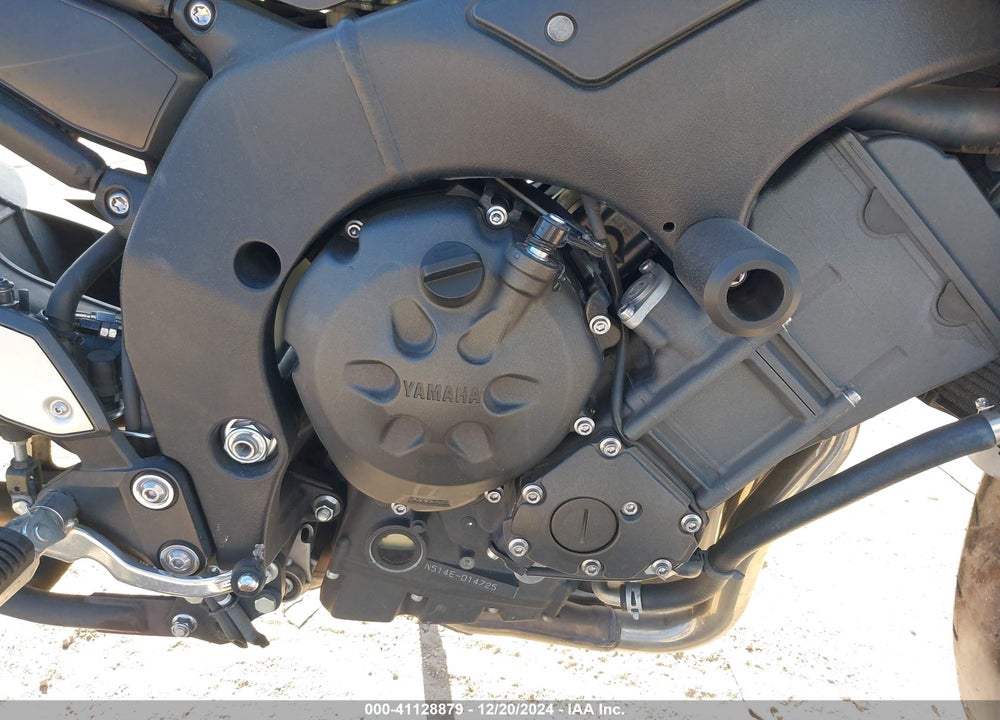 2014 YAMAHA FZ1 S VIN: JYARN17E9EA009681