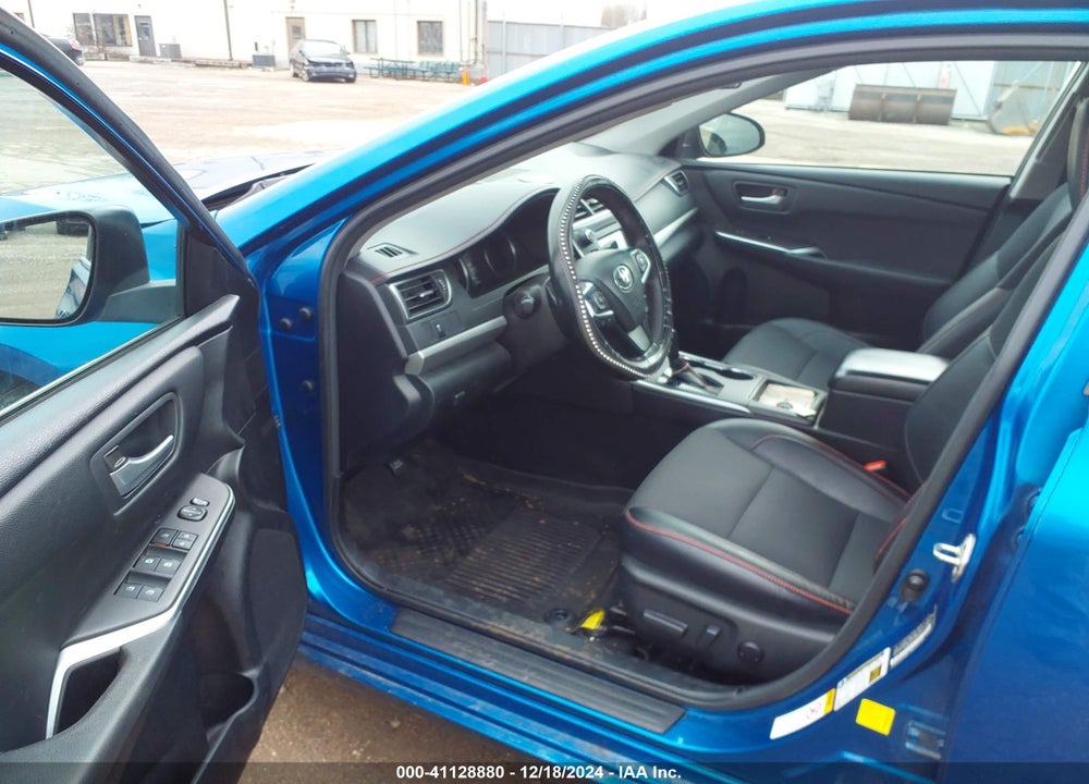 2017 TOYOTA CAMRY SE VIN: 4T1BF1FK5HU657494