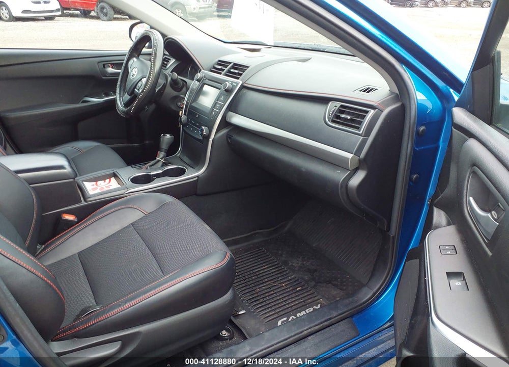 2017 TOYOTA CAMRY SE VIN: 4T1BF1FK5HU657494
