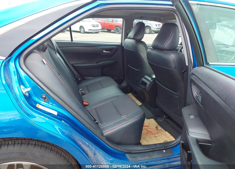 2017 TOYOTA CAMRY SE VIN: 4T1BF1FK5HU657494