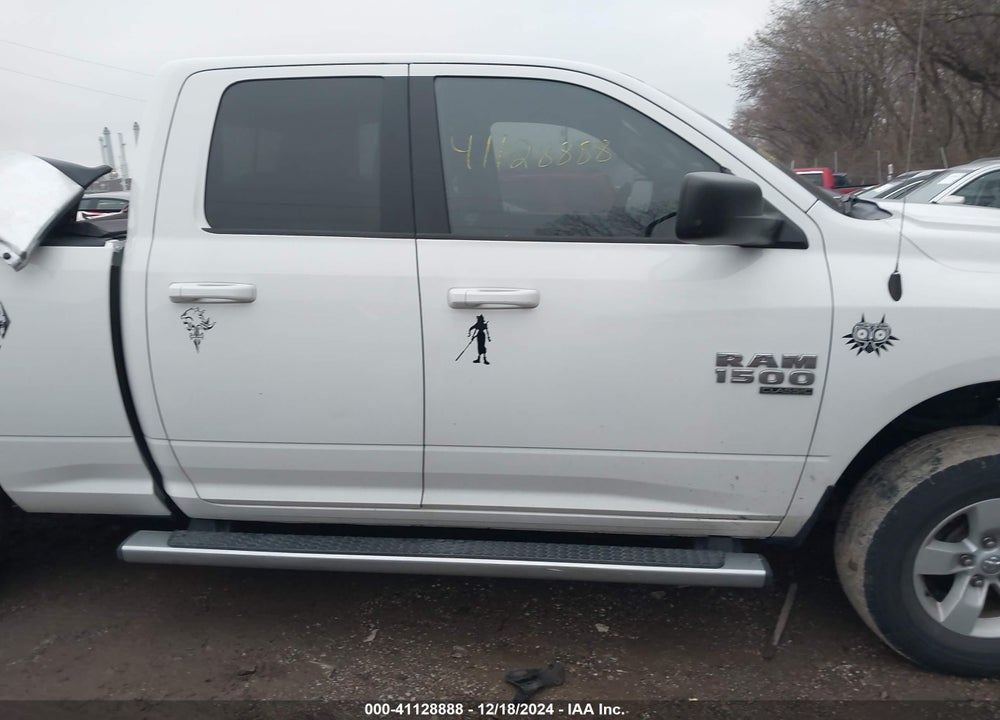2019 RAM 1500 CLASSIC VIN: 1C6RR7GGXKS582518