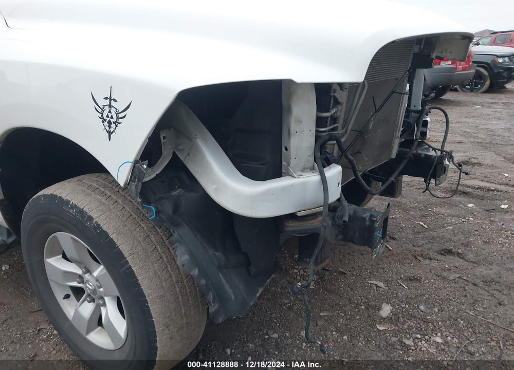 2019 RAM 1500 CLASSIC VIN: 1C6RR7GGXKS582518