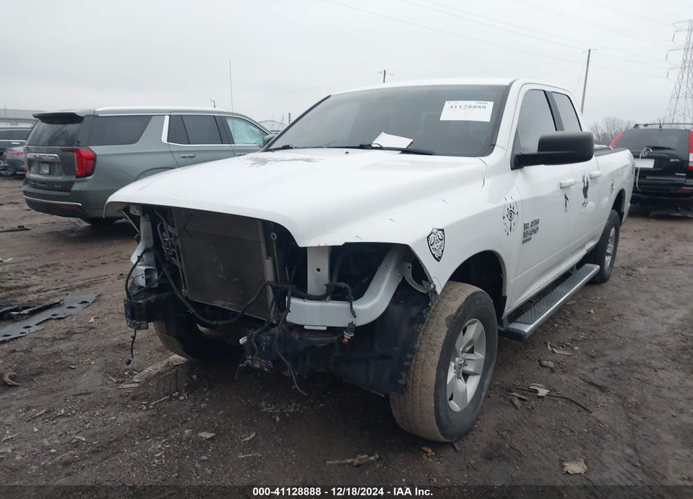 2019 RAM 1500 CLASSIC VIN: 1C6RR7GGXKS582518