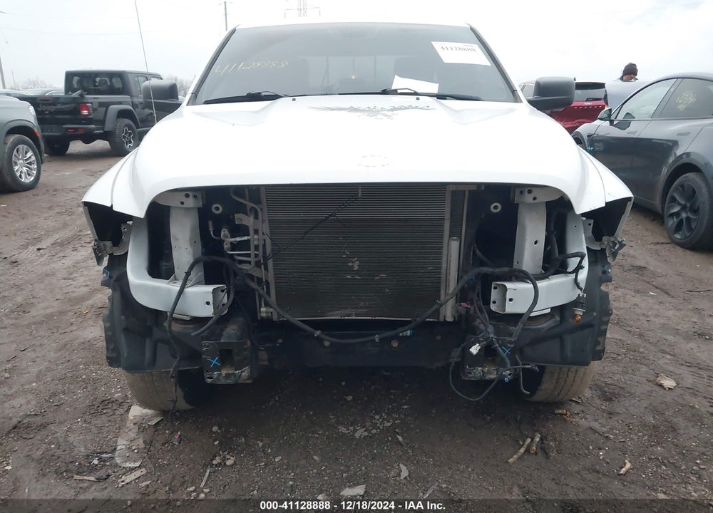 2019 RAM 1500 CLASSIC VIN: 1C6RR7GGXKS582518