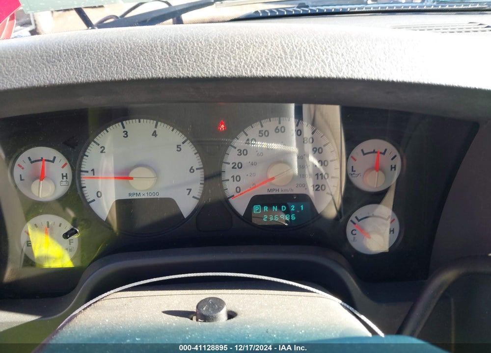 2007 DODGE RAM 1500 SLT VIN: 1D7HA18P87J520514