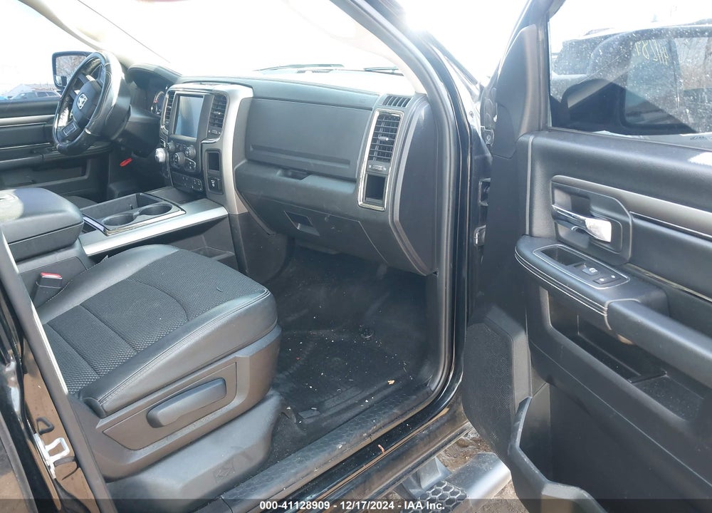 2014 RAM 1500 VIN: 1C6RR7MT4ES469220