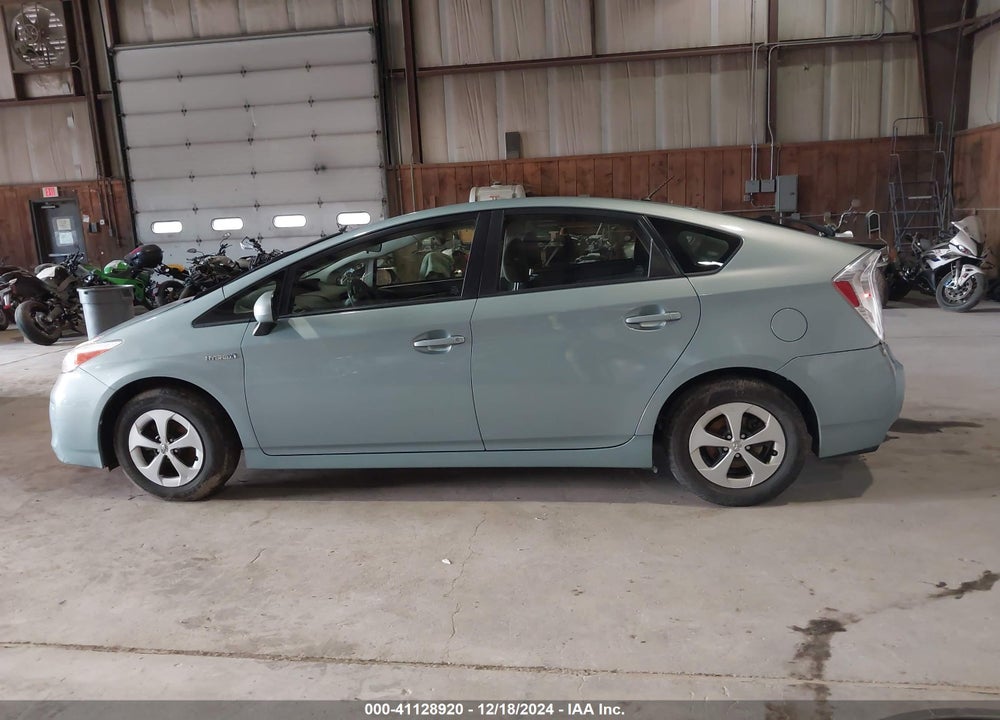 2015 TOYOTA PRIUS TWO VIN: JTDKN3DU5F1964010