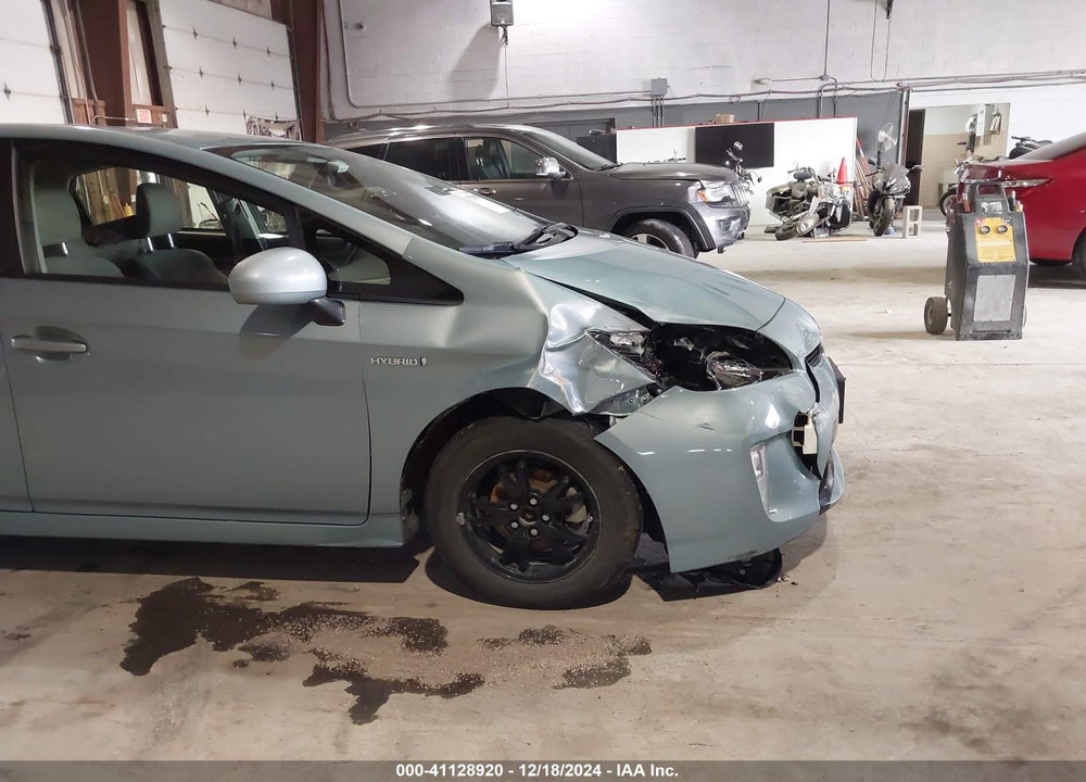 2015 TOYOTA PRIUS TWO VIN: JTDKN3DU5F1964010
