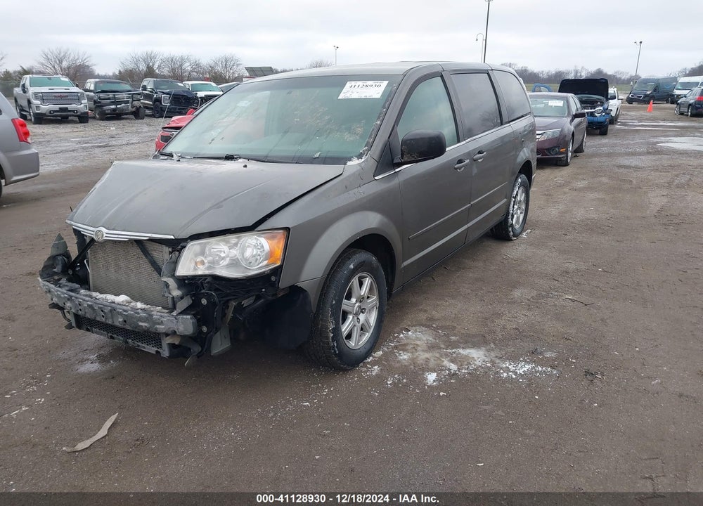 2010 CHRYSLER TOWN & COUNTRY NEW LX VIN: 2A4RR2D12AR404849