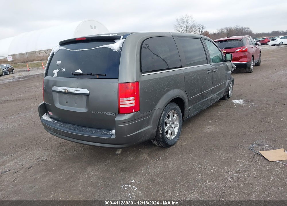 2010 CHRYSLER TOWN & COUNTRY NEW LX VIN: 2A4RR2D12AR404849
