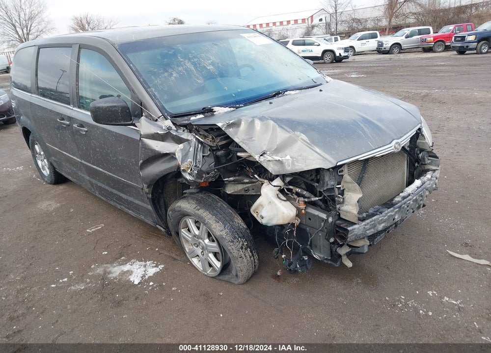 2010 CHRYSLER TOWN & COUNTRY NEW LX VIN: 2A4RR2D12AR404849
