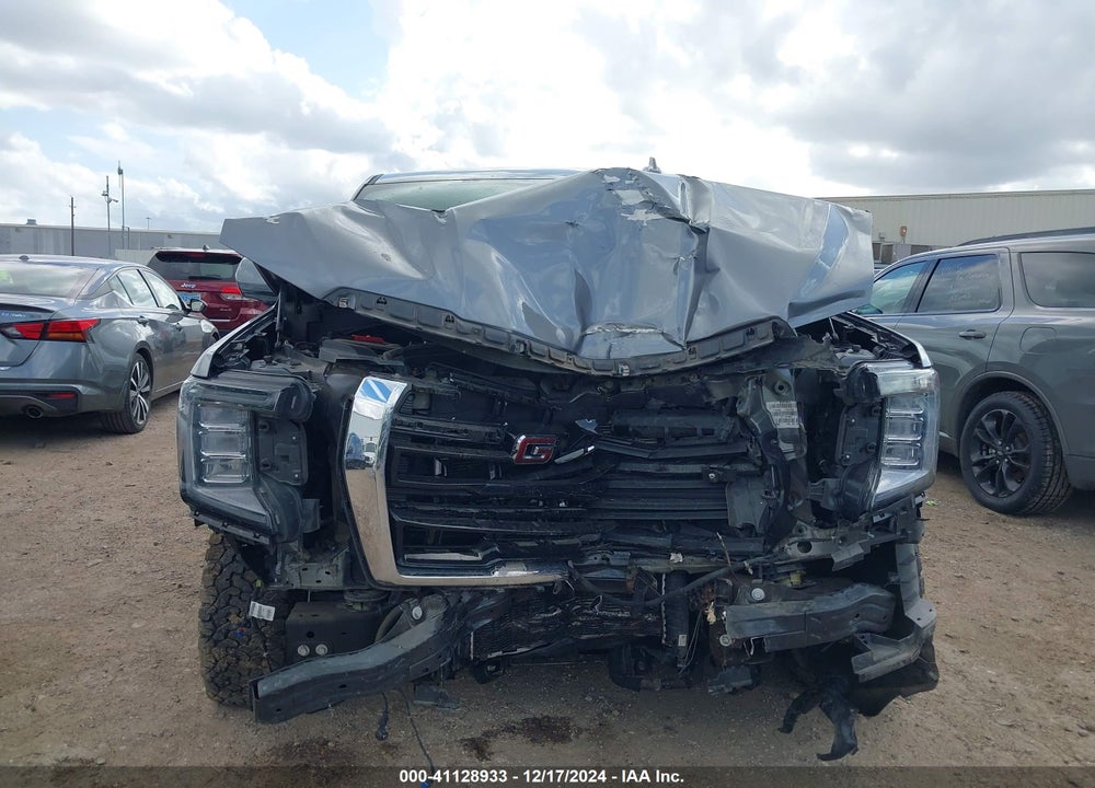2022 GMC YUKON 4WD SLE VIN: 1GKS2AKT3NR221650