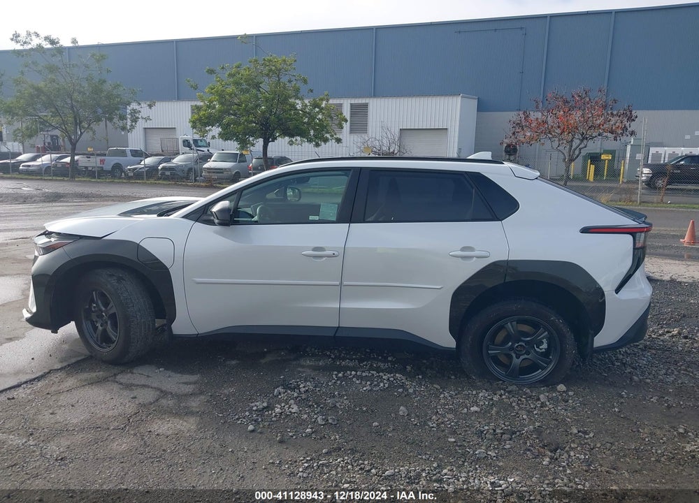 2024 TOYOTA BZ4X XLE VIN: JTMABACA2RA053511