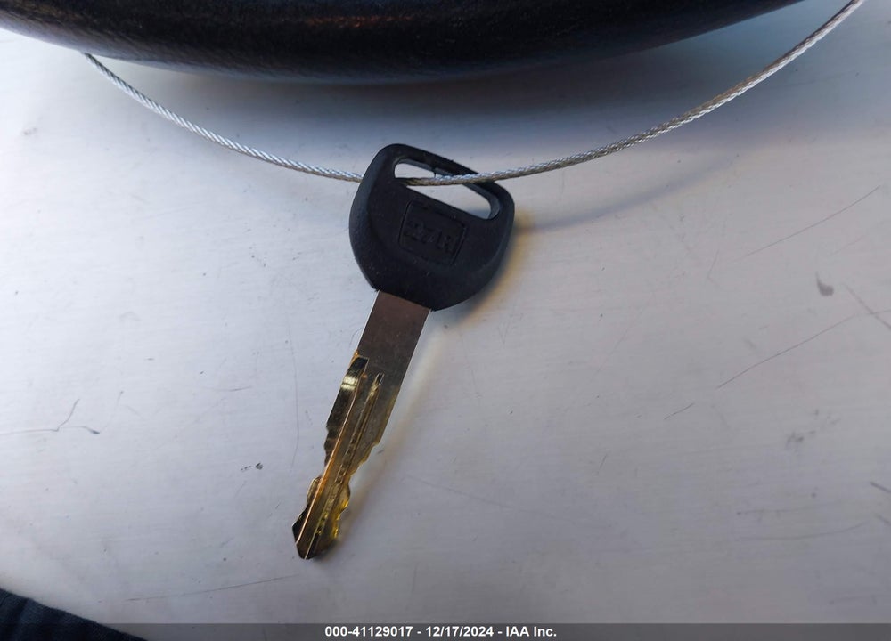 2005 CHEVROLET AVEO LS VIN: KL1TD52695B468439