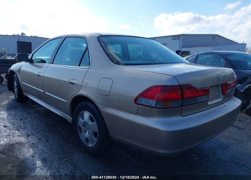 2002 HONDA ACCORD 3.0 EX VIN: 1HGCG16592A060388