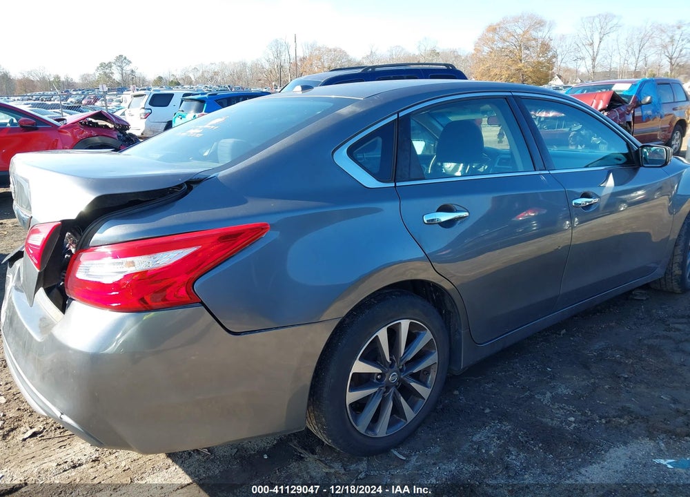 2017 NISSAN ALTIMA VIN: 1N4AL3AP3HC256920