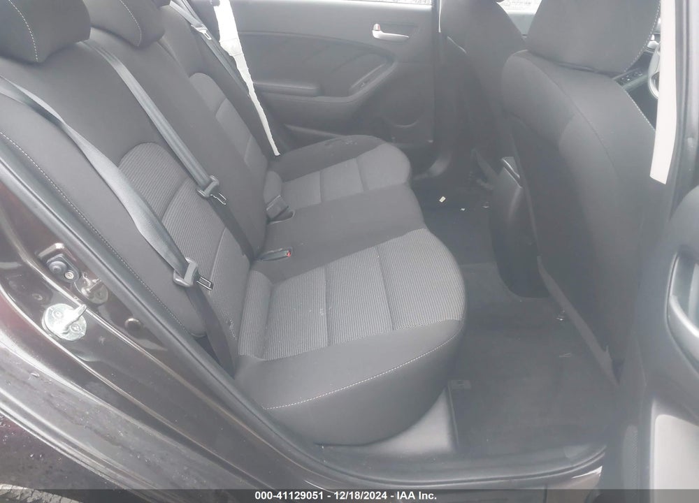 2018 KIA FORTE LX VIN: 3KPFK4A76JE227399