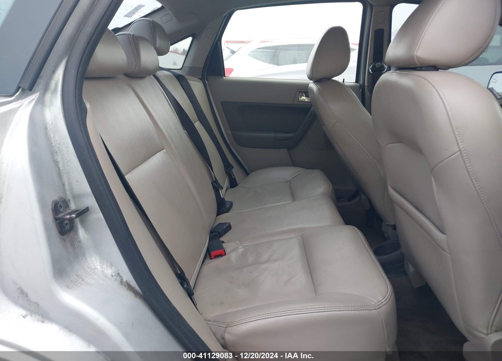 2010 FORD FOCUS VIN: 1FAHP3HN1AW230327