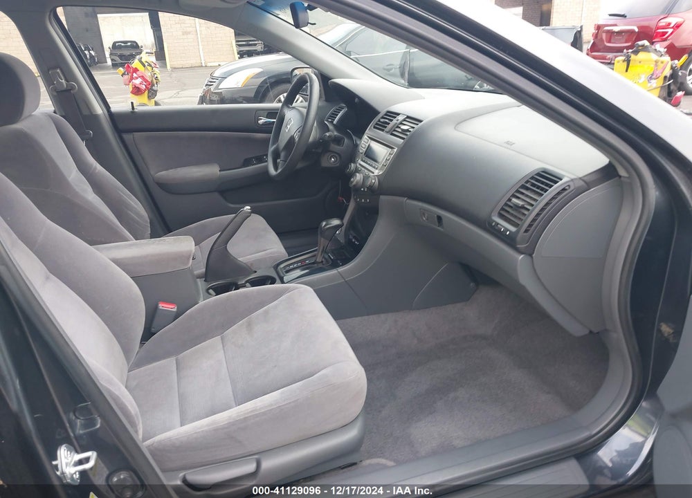 2007 HONDA ACCORD 2.4 SE VIN: JHMCM56327C016109