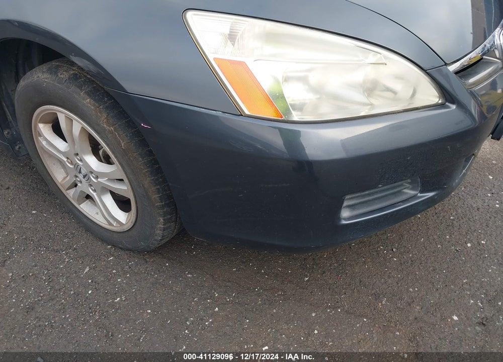 2007 HONDA ACCORD 2.4 SE VIN: JHMCM56327C016109
