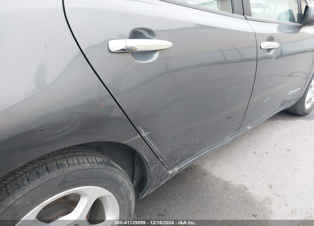 2013 NISSAN LEAF SV VIN: 1N4AZ0CP2DC419321