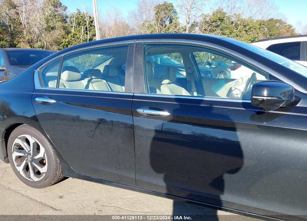 2017 HONDA ACCORD VIN: 1HGCR2F8XHA098232