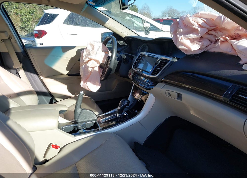 2017 HONDA ACCORD VIN: 1HGCR2F8XHA098232