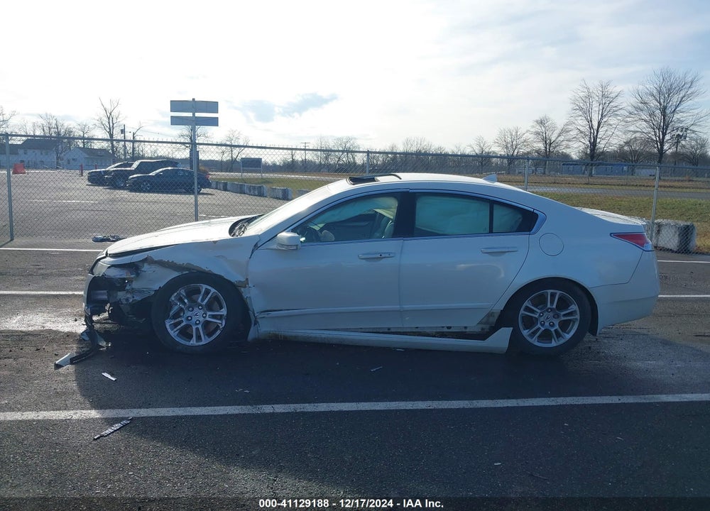 2011 ACURA TL 3.5 VIN: 19UUA8F51BA000426