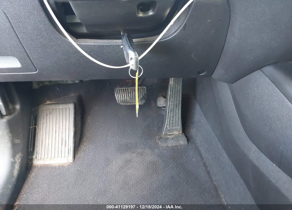 2018 KIA SORENTO 2.4L LX VIN: 5XYPG4A3XJG416708